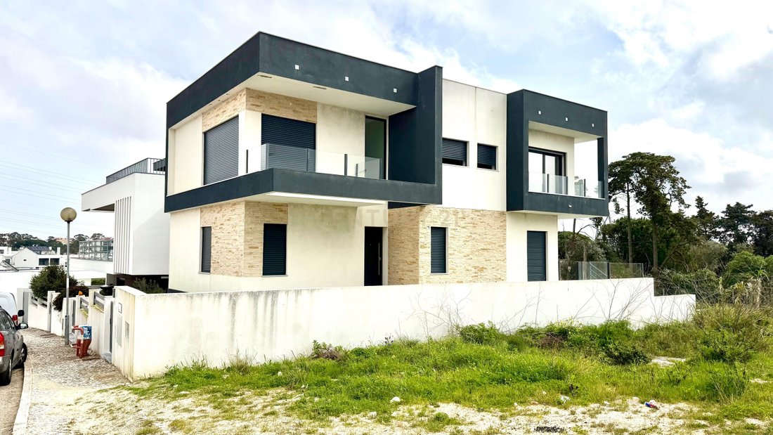 Villa in Charneca de Caparica e Sobreda, Setubal, Portugal 1 - 17289340