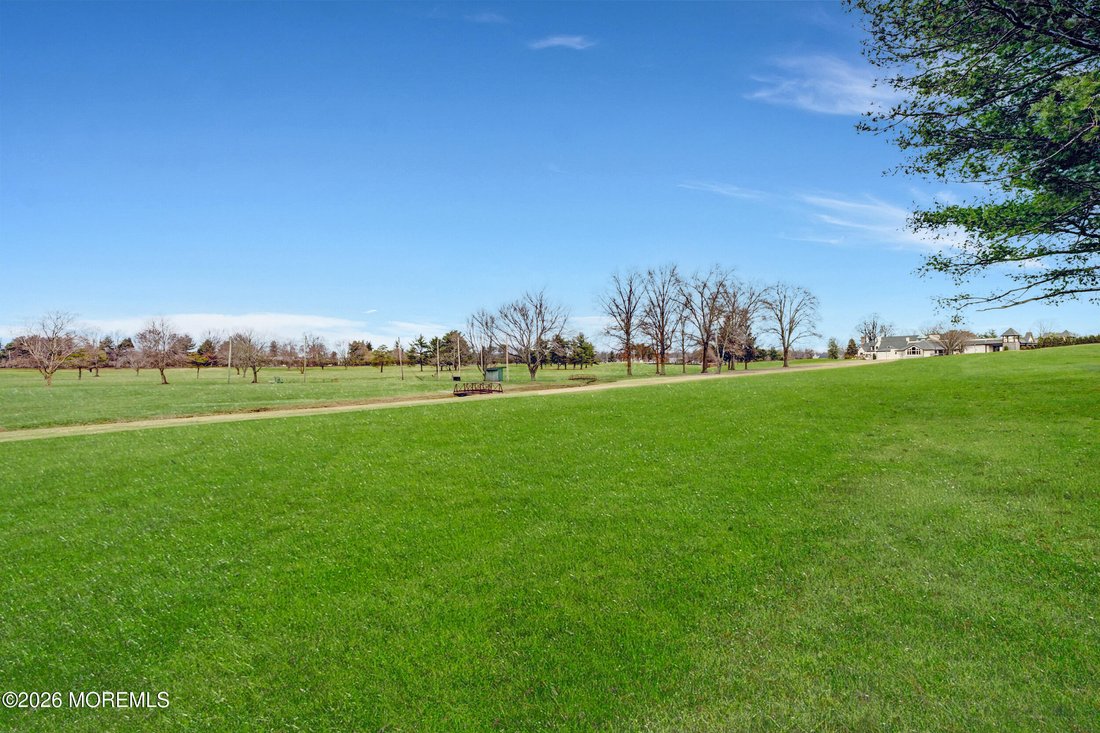 Condo in Tinton Falls, New Jersey, United States 4 - 17286690