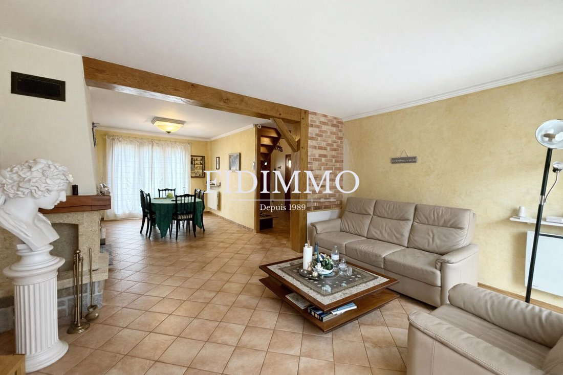 House in Ormesson-sur-Marne, Ile-de-France, France 1 - 17290759