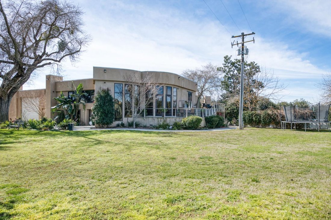 House in Reedley, California, United States 2 - 17004465