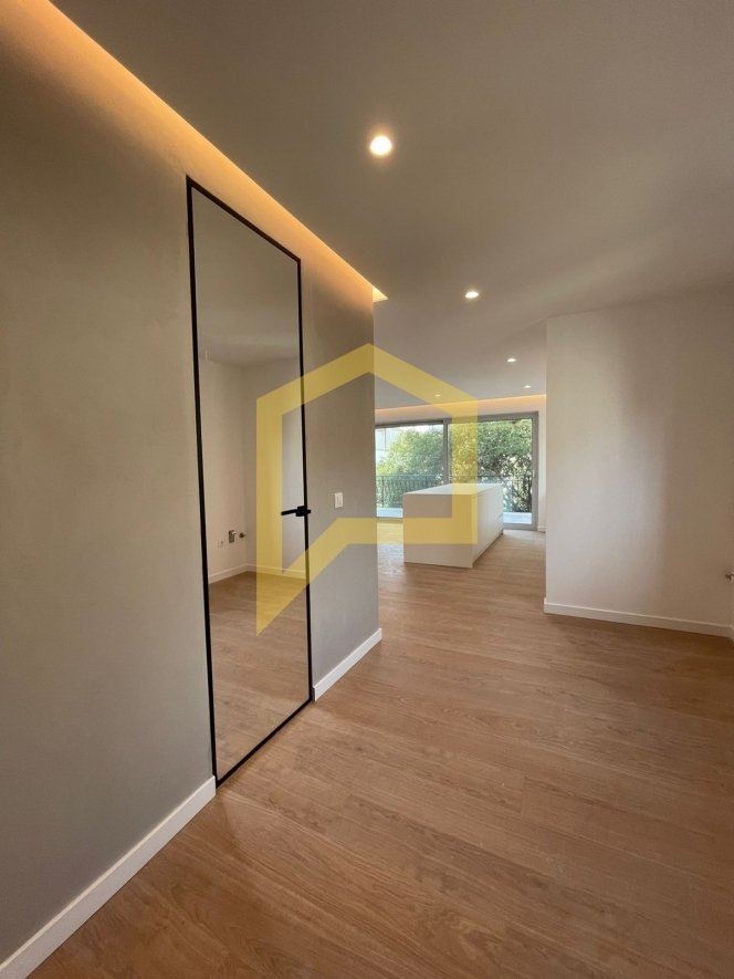 Apartment in Vouliagmeni, Attica, Greece 3 - 17291630