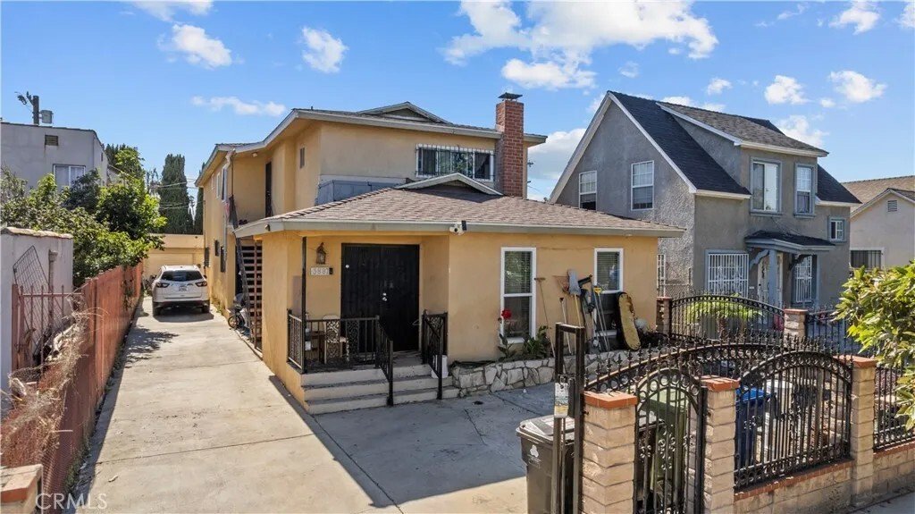 Los Angeles, California, United States 3 - 17201810