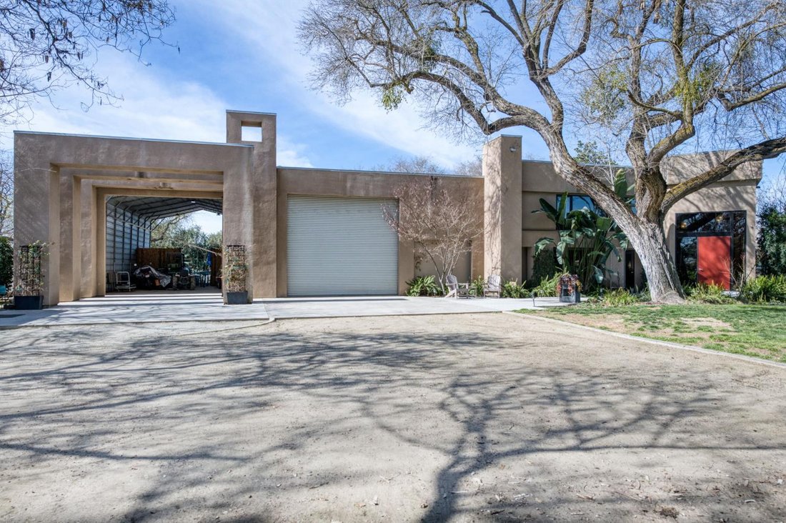 House in Reedley, California, United States 3 - 17004465