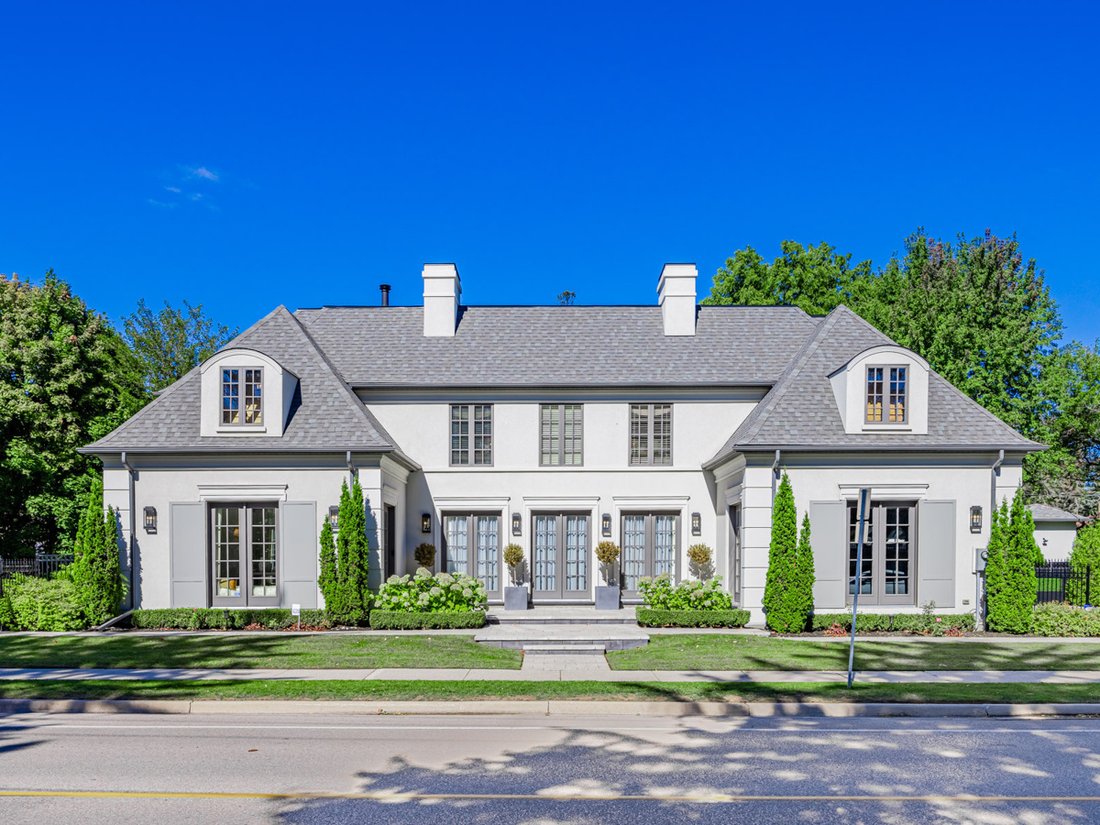 House in Oakville, Ontario, Canada 1 - 16165919