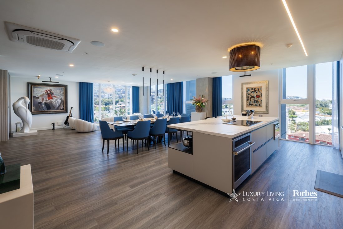 Penthouse in San Rafael de Escazú, San José Province, Costa Rica 5 - 17287405