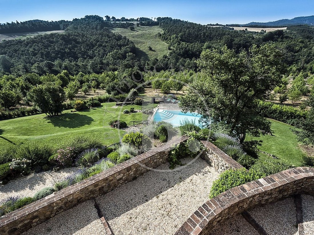 Villa in Chiusdino, Tuscany, Italy 4 - 17292082