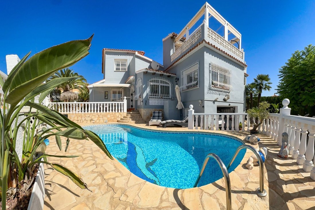 Chalet in Calp / Calpe, Valencian Community, Spain 3 - 17289121