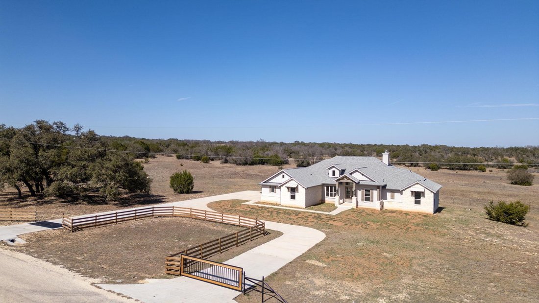 House in Briggs, Texas, United States 1 - 17288778