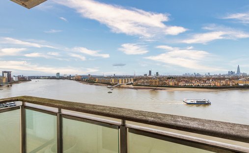 Apartment in Canary Wharf, Tower Hamlets, England 1