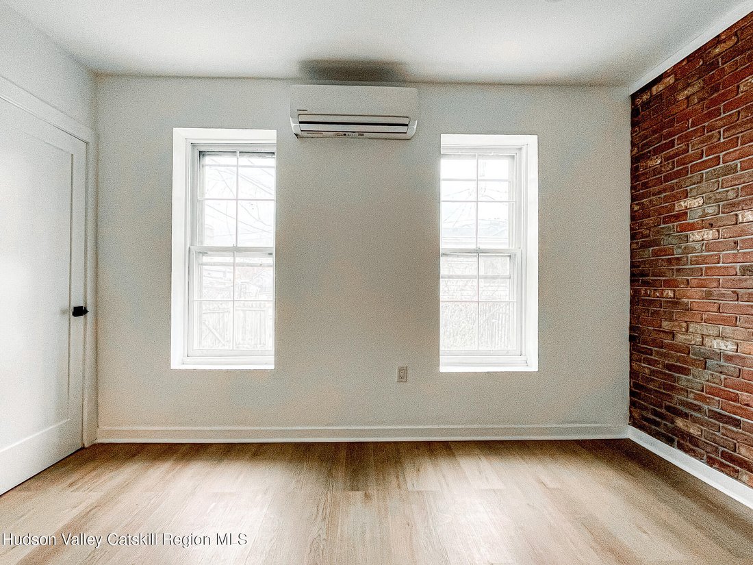 Hudson, New York, United States 5 - 17235899