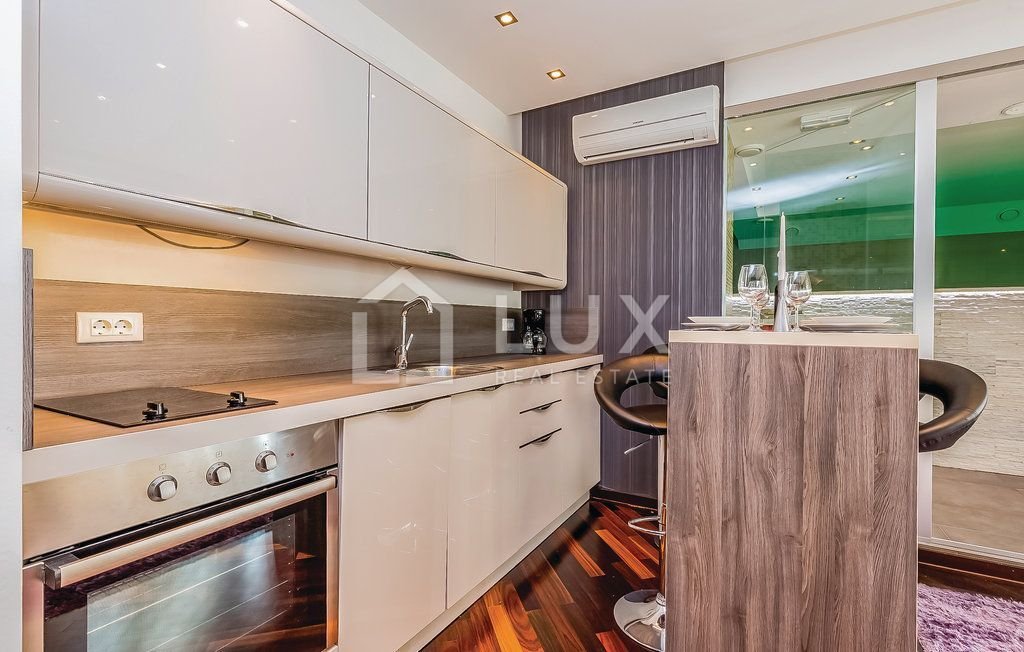 Apartment in Grad Crikvenica, Primorje-Gorski Kotar County, Croatia 3 - 17289442