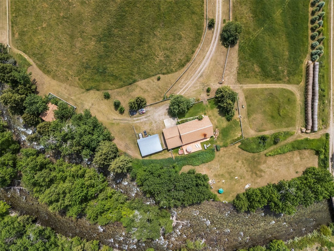House in Mc Leod, Montana, United States 1 - 17290472