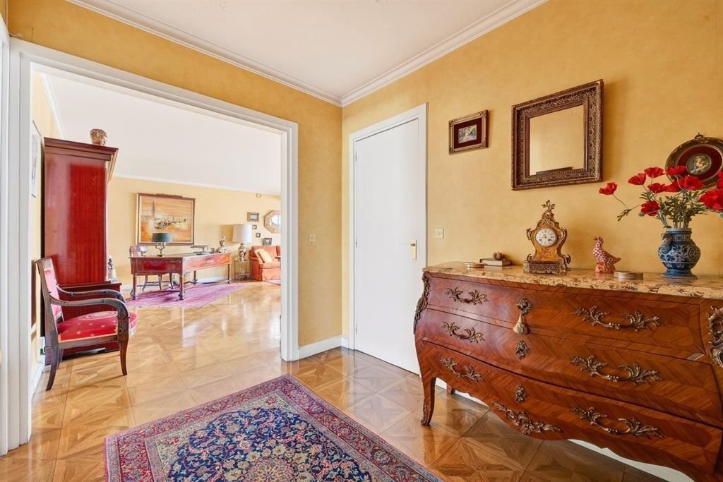 Apartment in Palais Royal, Paris 1er Arrondissement, Paris 4 - 17291530