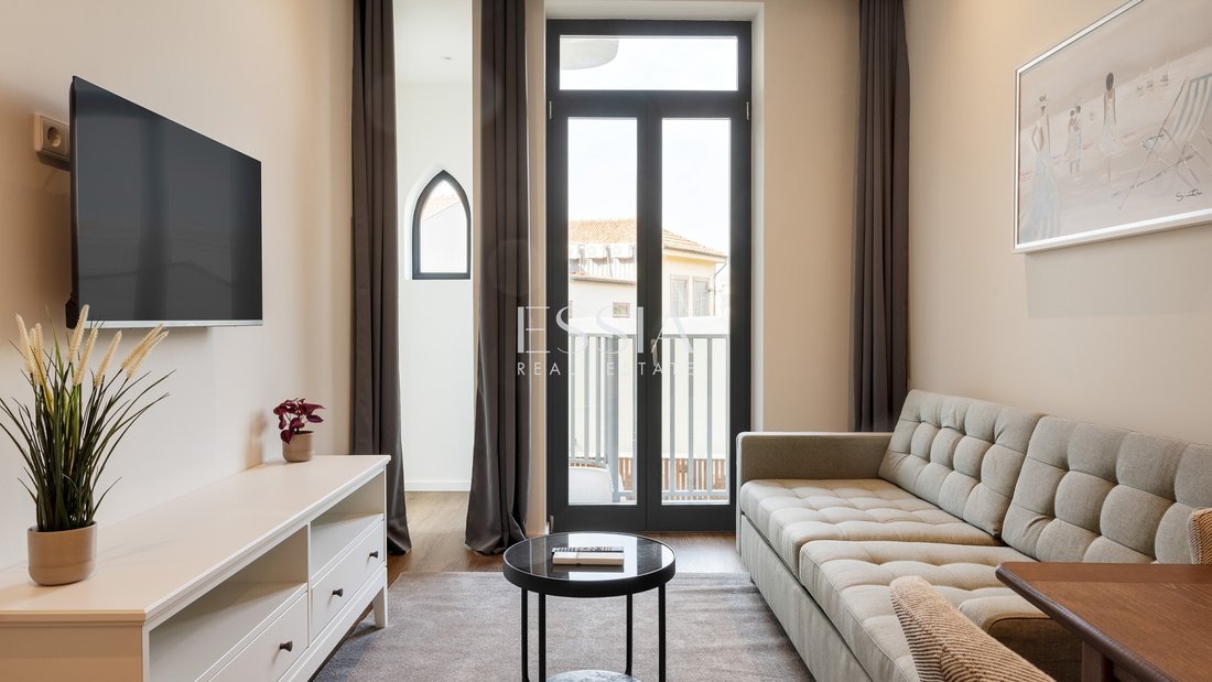 Apartment in Cedofeita, Santo Ildefonso, Se, Miragaia, Sao Nicolau e Vitoria, Porto District, Portugal 1 - 16583811