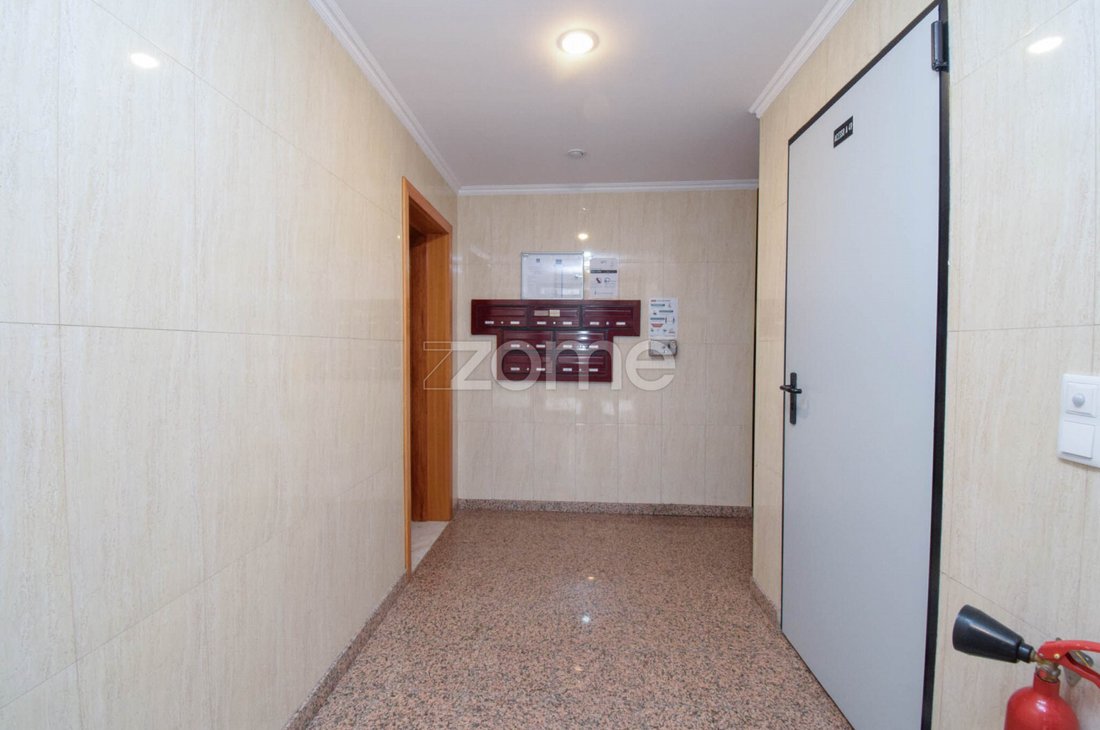 Apartment in Belas, Lisbon, Portugal 5 - 17290428