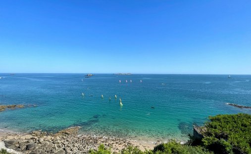 Appartamento a Centre Ville, Dinard, Francia 1