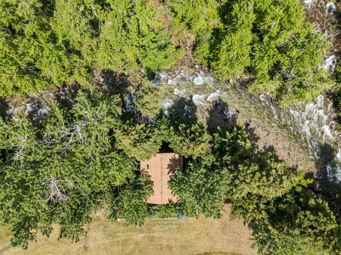 House in Mc Leod, Montana, United States 2 - 17290472
