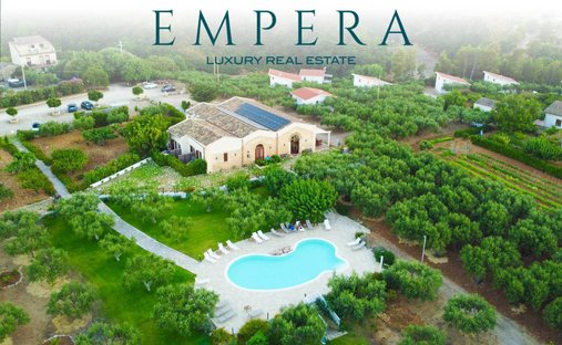 Villa in Castellammare del Golfo, Sicily, Italy 1