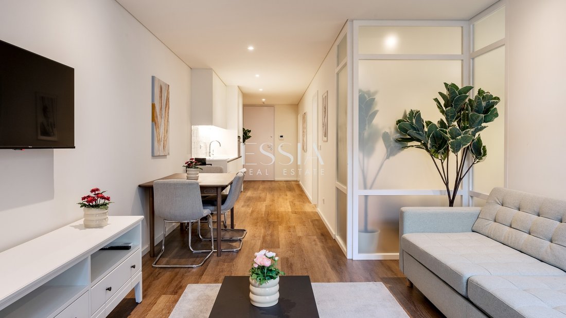 Apartment in Cedofeita, Santo Ildefonso, Se, Miragaia, Sao Nicolau e Vitoria, Porto District, Portugal 2 - 16583786