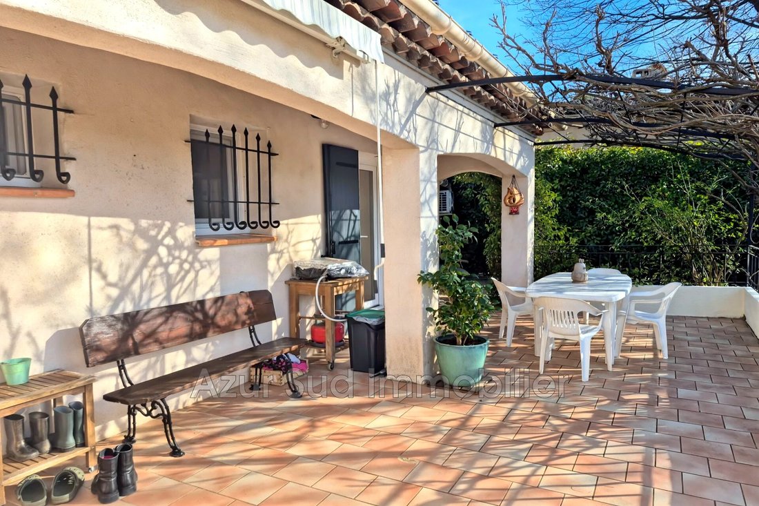 Villa in Saint-Cézaire-sur-Siagne, Provence-Alpes-Côte d'Azur, France 2 - 17292072