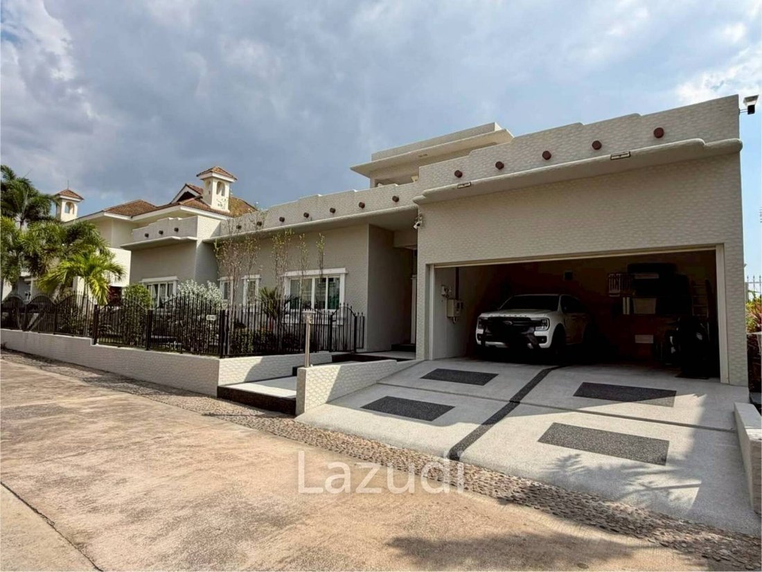Villa in Pong, Chon Buri, Thailand 1 - 17292138