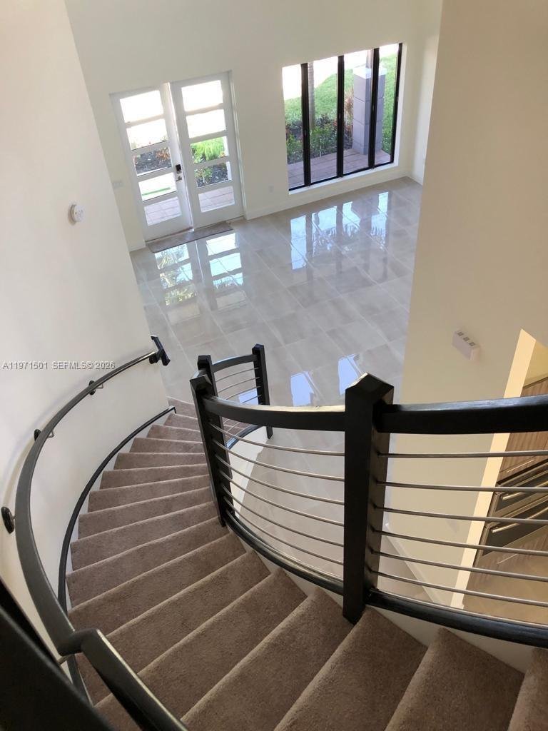 House in Hialeah, Florida, United States 4 - 17291176