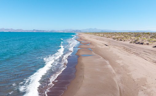 Land in La Paz, Baja California Sur, Mexico 1