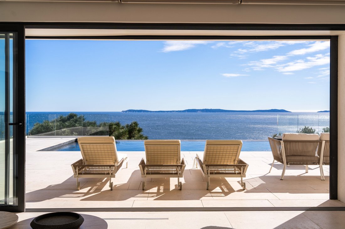 House in Rayol-Canadel-sur-Mer, Provence-Alpes-Côte d'Azur, France 1 - 17167830