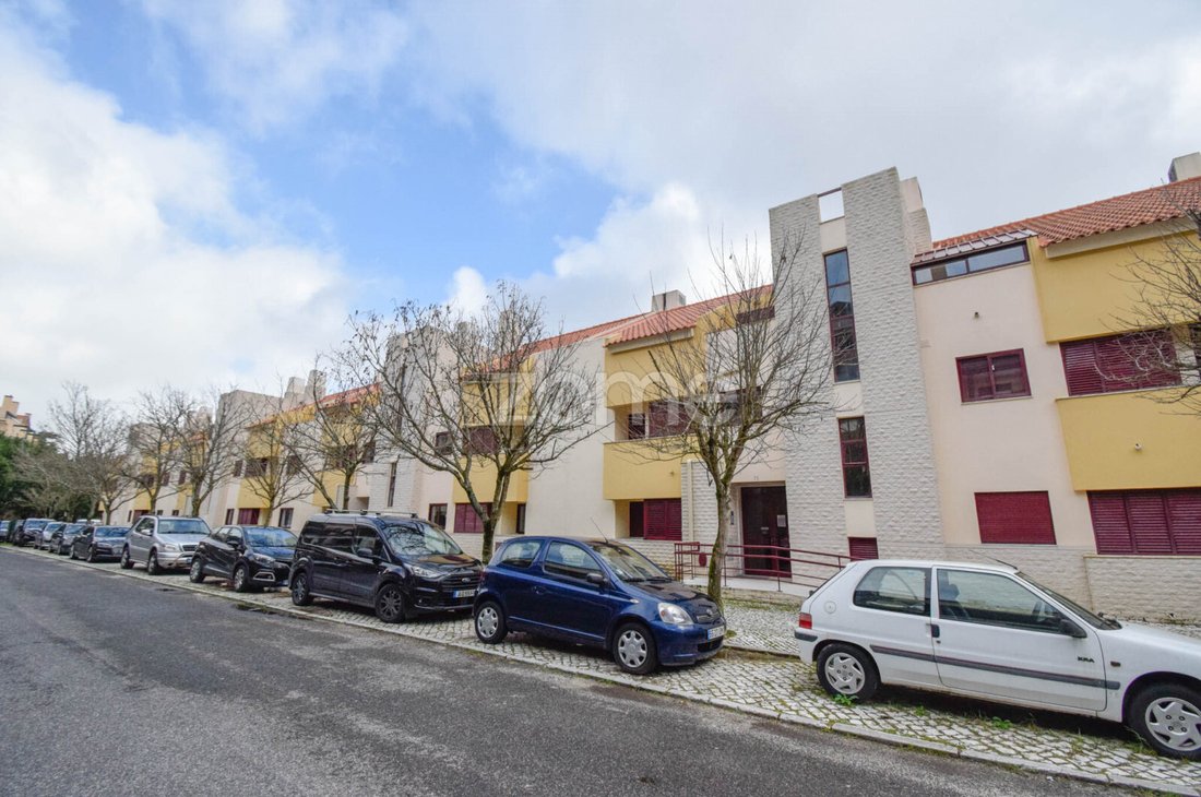 Apartment in Belas, Lisbon, Portugal 3 - 17290428
