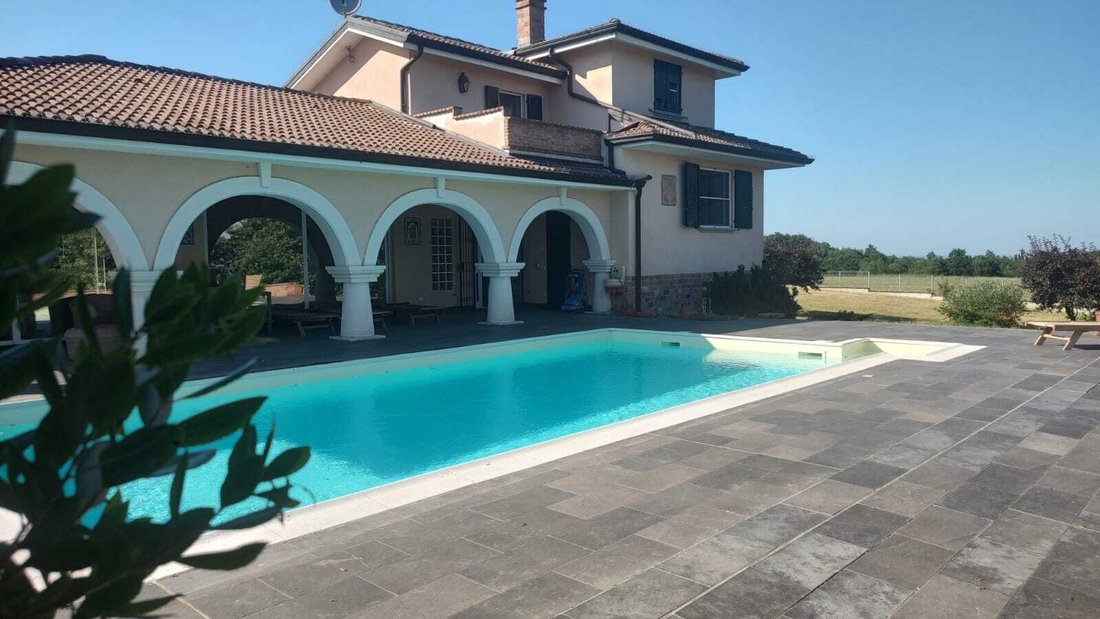 Villa in Agazzano, Emilia-Romagna, Italy 1 - 17292164