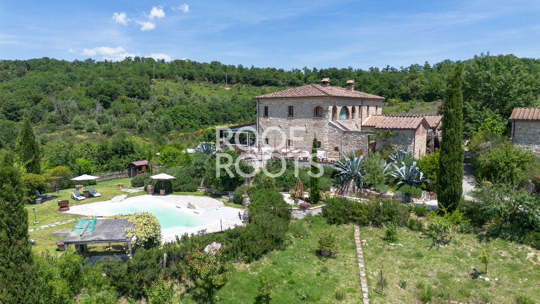Villa in Siena, Tuscany, Italy 2 - 17292760