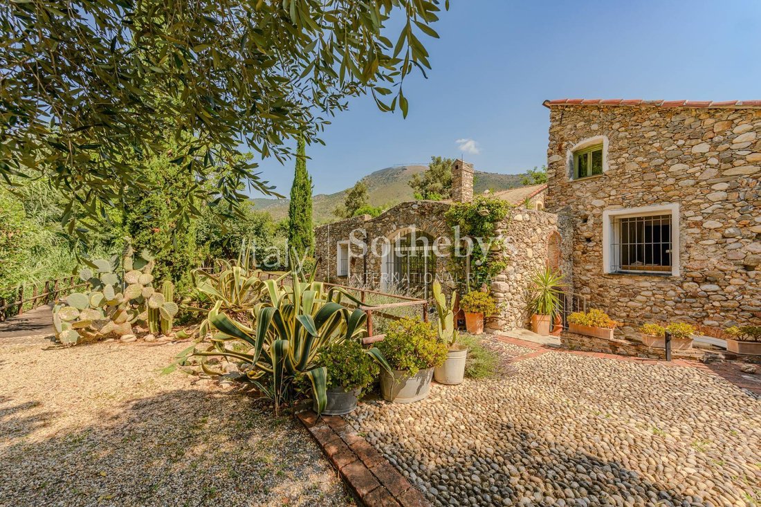 House in Cisano sul Neva, Liguria, Italy 3 - 17292578