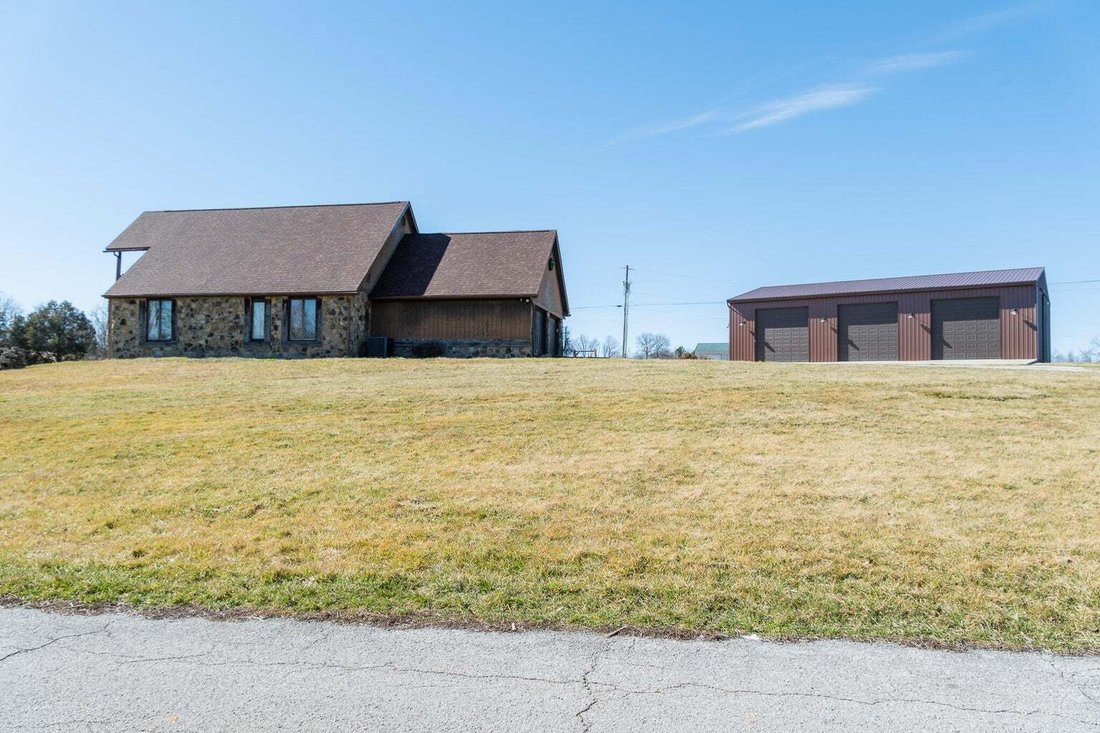 House in Eubank, Kentucky, United States 3 - 17292749