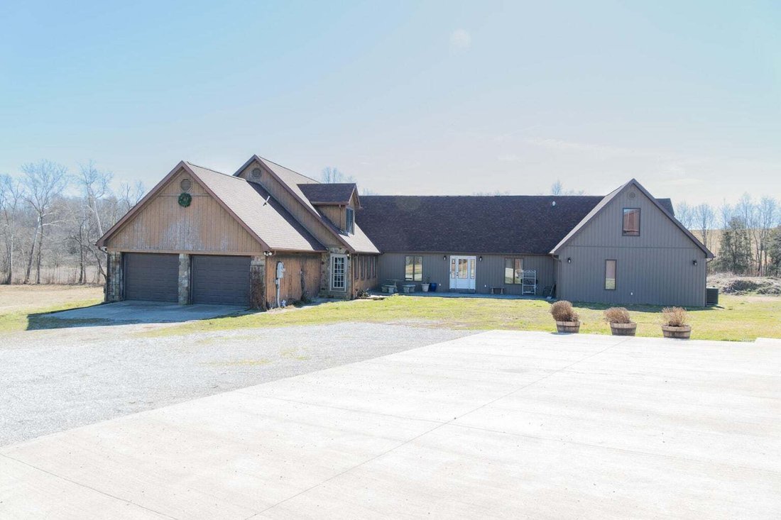 House in Eubank, Kentucky, United States 1 - 17292749