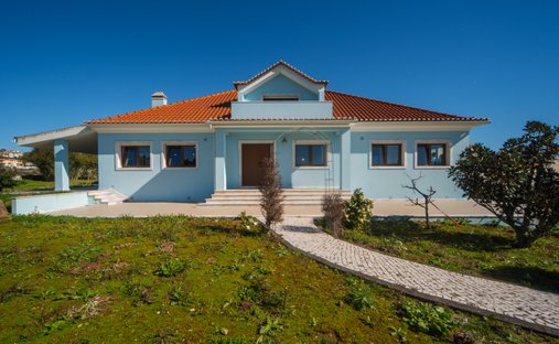 Villa in São João das Lampas, Lisbon, Portugal 1