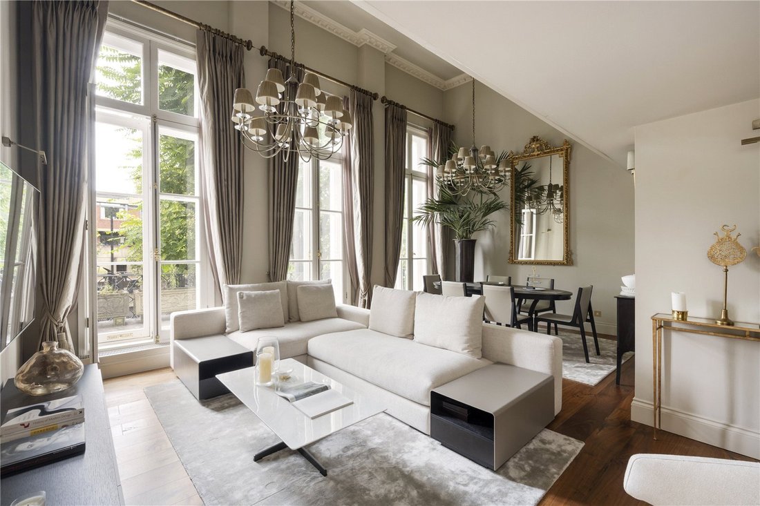 Apartment in Knightsbridge, Kensington And Chelsea, England 2 - 17299198