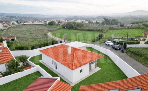 House in São João das Lampas, Lisbon, Portugal 1