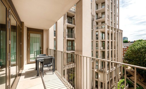 Apartment in Pimlico, Westminster, England 1