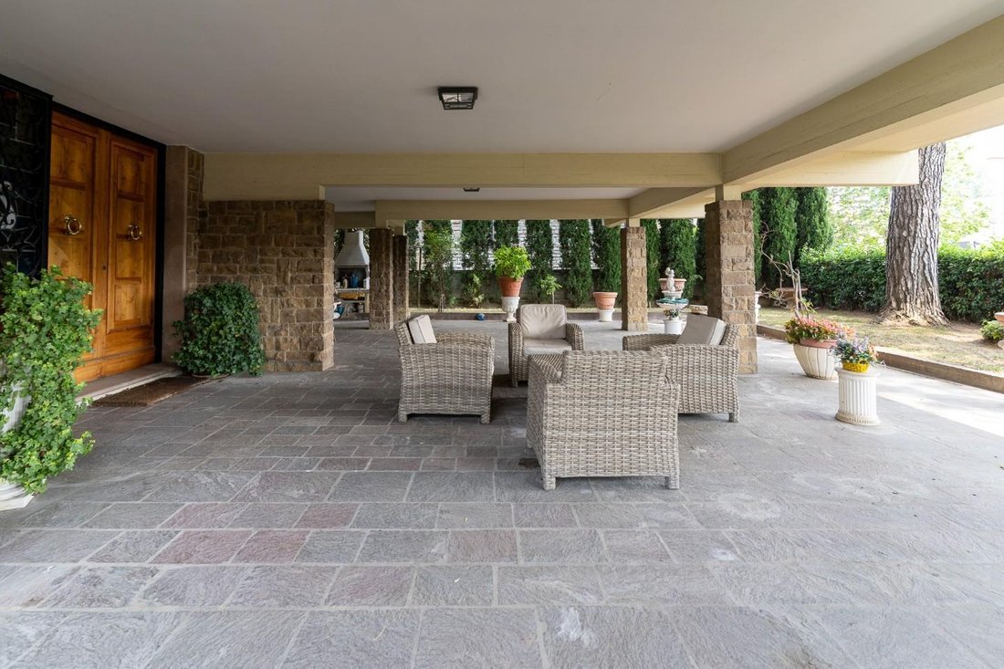 Villa in Spicchio-Sovigliana, Vinci, Tuscany 2 - 17294545