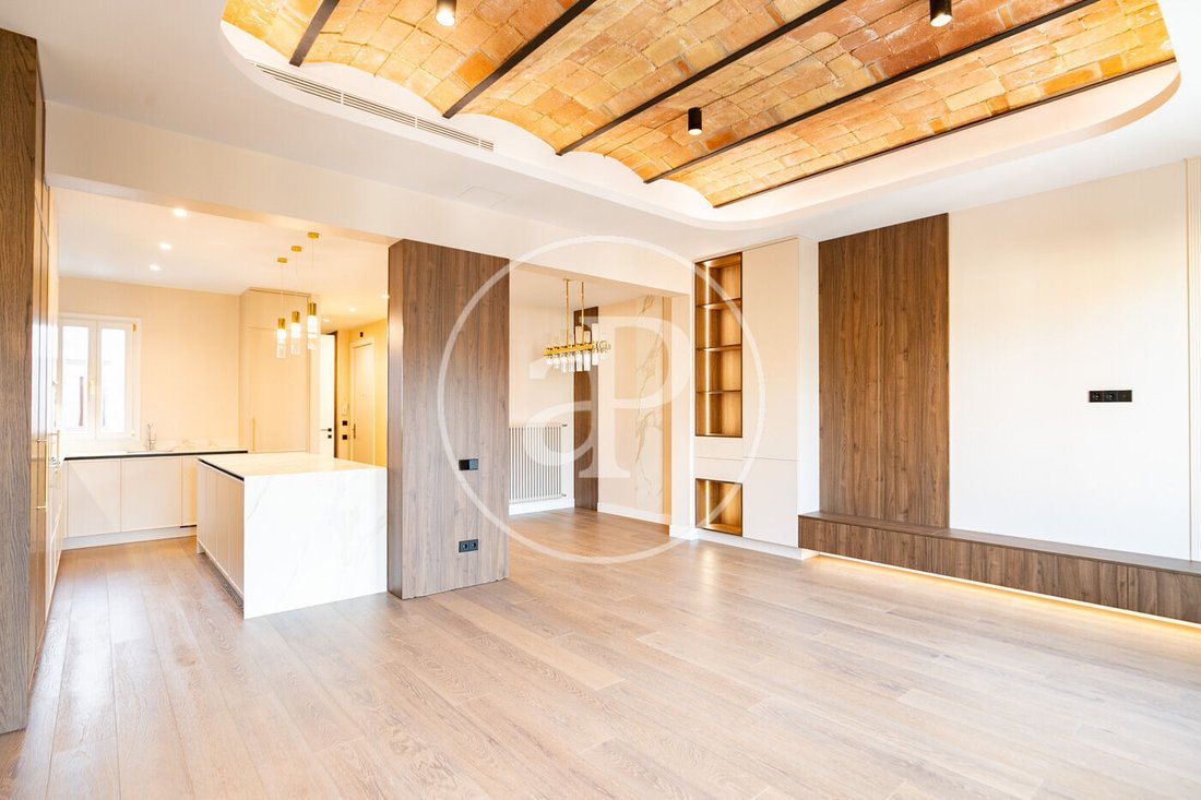 Apartment in Eixample, Barcelona, Spain 5 - 15739896