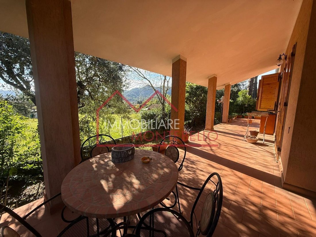 House in Camaiore, Tuscany, Italy 4 - 17294824