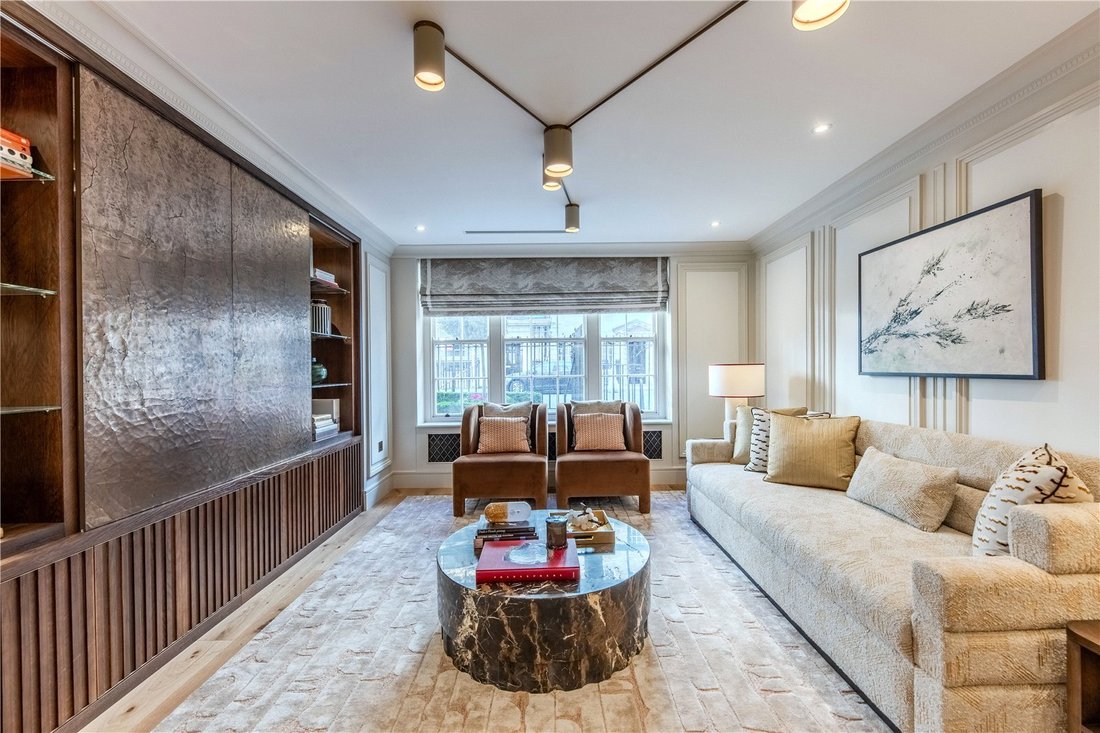 Apartment in Mayfair, Westminster, England 2 - 17298777