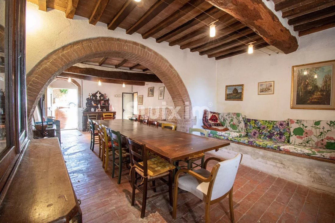 House in Asciano, Tuscany, Italy 2 - 16622832