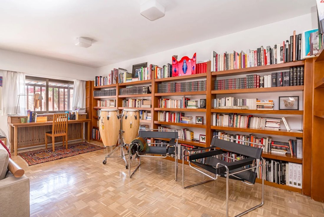 Townhouse in Moncloa-Aravaca, Madrid, Spain 4 - 17296751