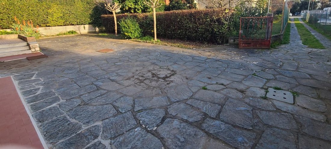 House in Seravezza, Tuscany, Italy 5 - 17294409
