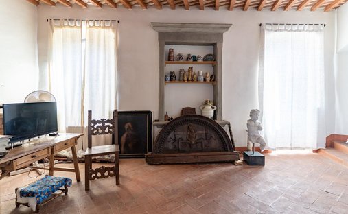 Center, Lastra a Signa, Tuscany 1