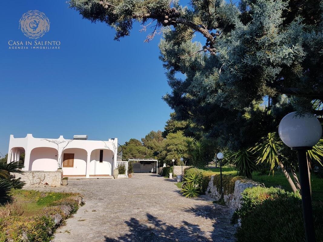 Villa in Castrignano del Capo, Apulia, Italy 1 - 17294592