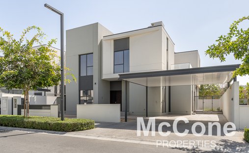 Villa in Dubai, Dubai, United Arab Emirates 1