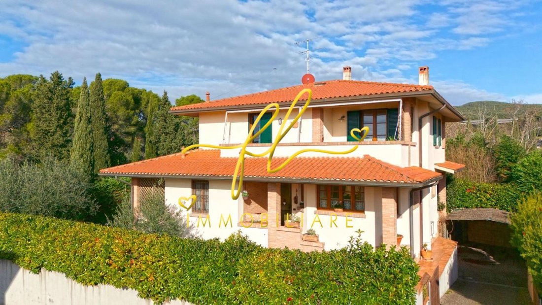 Villa in Castiglioncello, Rosignano Marittimo, Tuscany 1 - 17294326