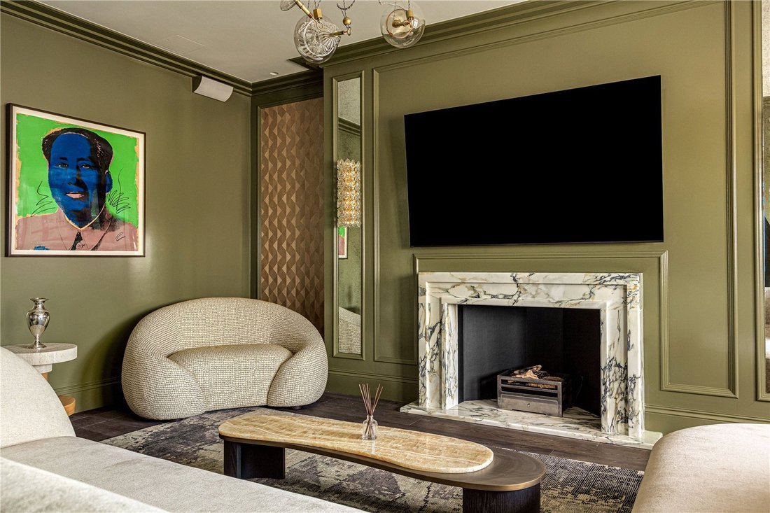 Apartment in Mayfair, Westminster, England 1 - 17299164